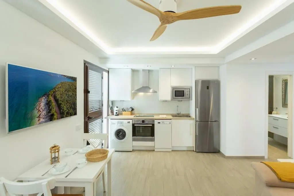 Casa Mercurio Villacana - Right By The Beach Estepona Apartment