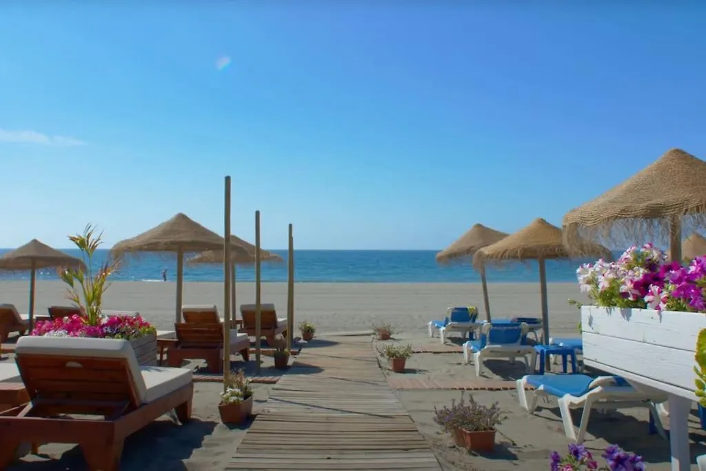 Casa Mercurio Villacana - Right By The Beach Estepona